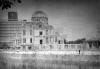 Hiroshima na de atoonmbom. De rune van het stadhuis.